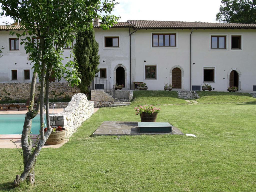 Appartamenti Il Capomandro Sant'Anatolia Bagian luar foto