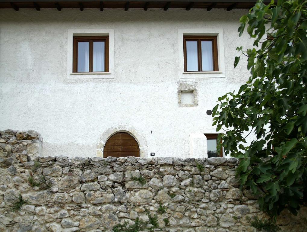 Appartamenti Il Capomandro Sant'Anatolia Bagian luar foto
